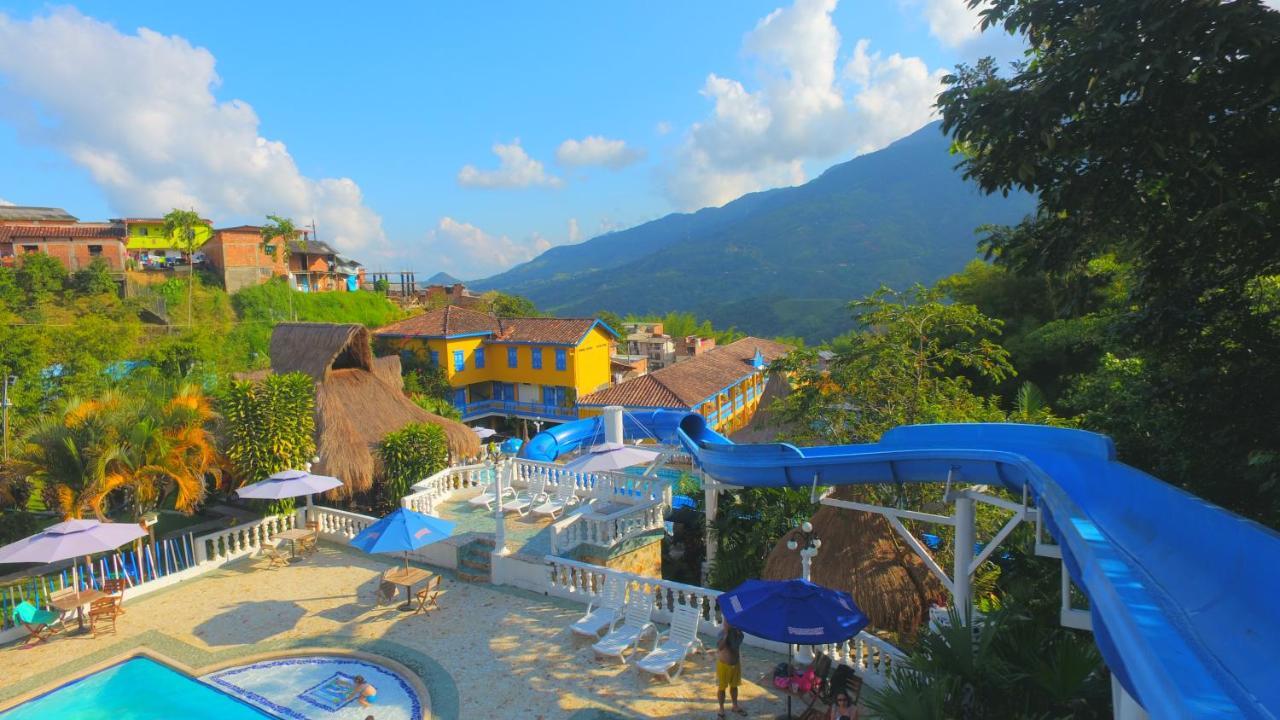 Hotel Aguatur Cocorná Exterior photo